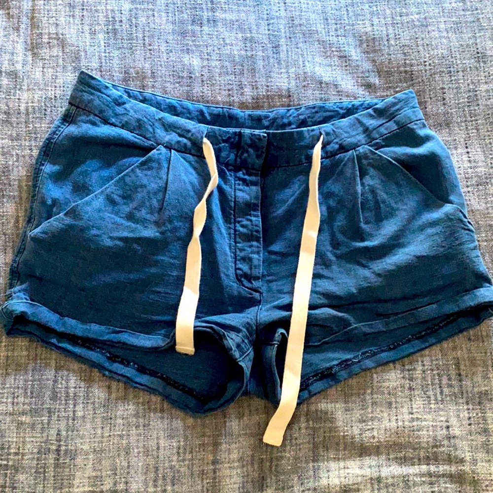 Aritzia Wilfred Shorts